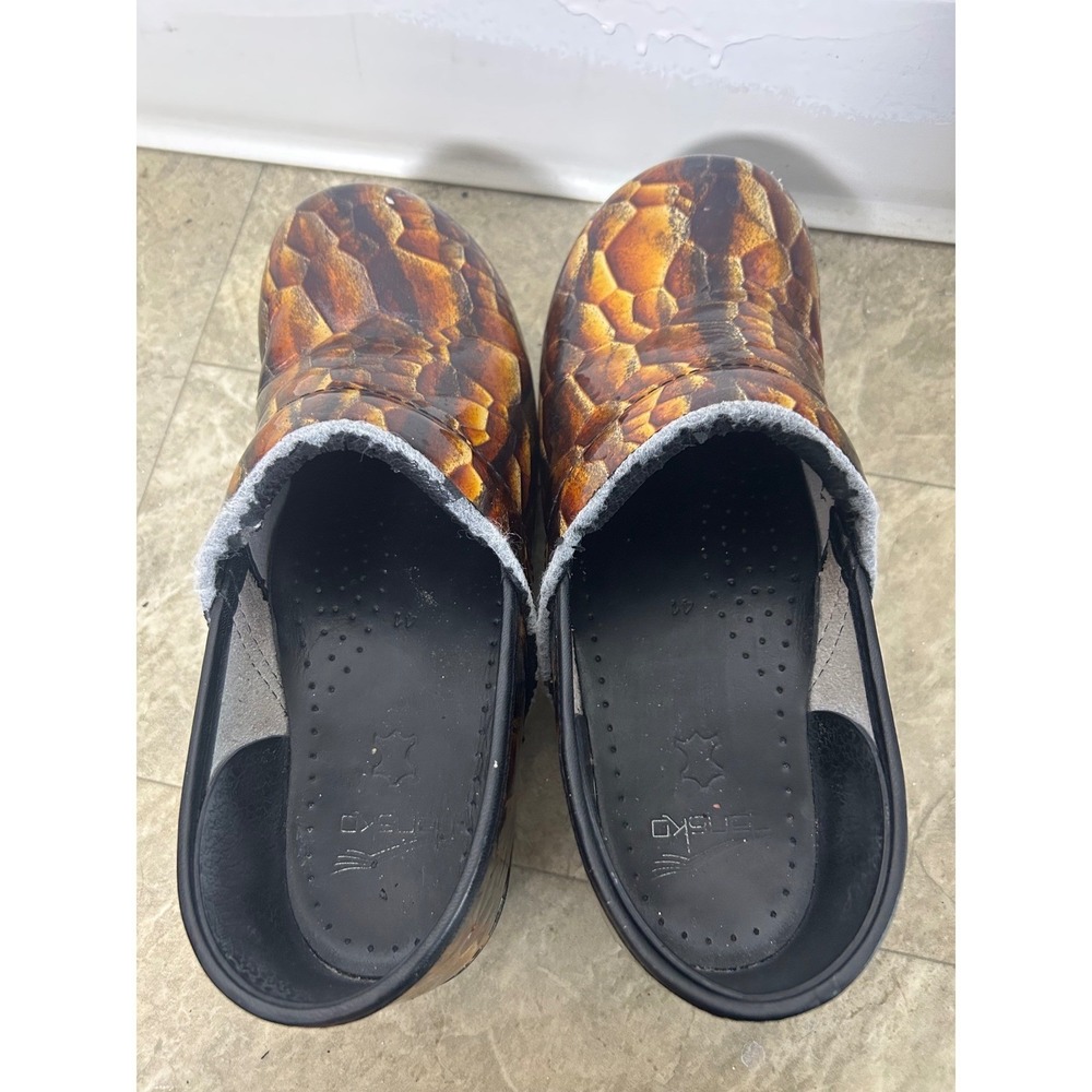 y2k Dansko Womens Brown Snake Embossed Patent Leather Clogs Size 41 - Picture 4 of 9